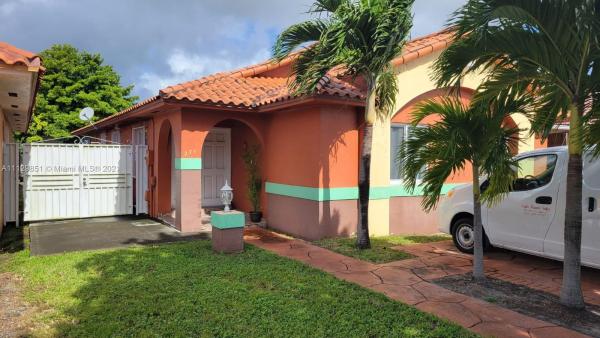 Lizette David, 271 E 52nd St, Hialeah, Florida 33013, image 1