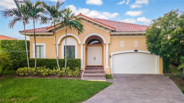 Cutler Cay, 19364 SW 77th Pl, Cutler Bay, Florida 33157, image 2