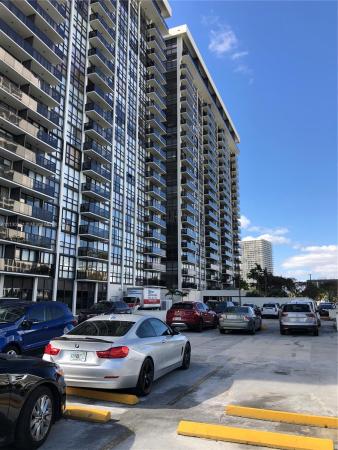 Charter Club, 600 NE 36th St #1401, Miami, Florida 33137, image 2