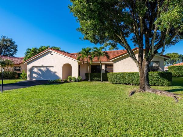 Falcon's Lea, 15021 Windbluff St, Davie, Florida 33331, image 2