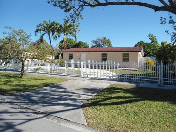19201 NW 52nd Ave, Miami Gardens, Florida 33055, image 2