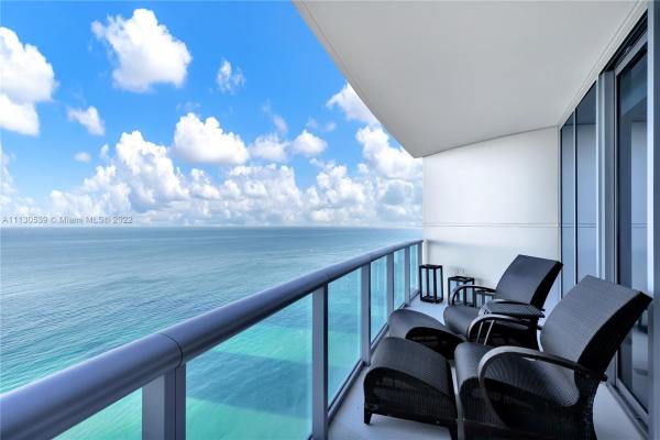 Jade Beach, 17001 Collins Ave #3204, Sunny Isles Beach, Florida 33160, image 2