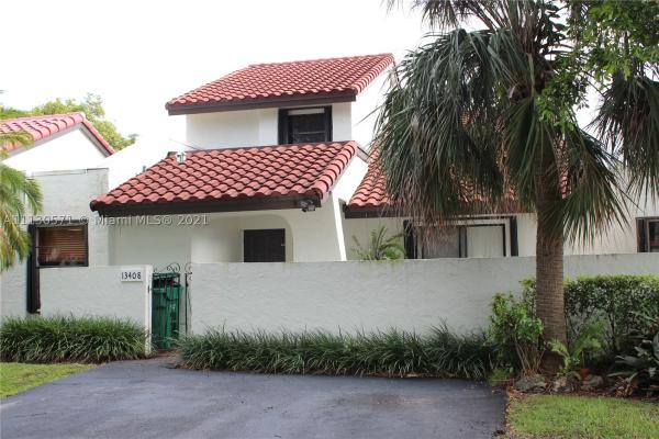 Town Villas In The Crossings, 13408 SW 113th Ter #13408, The Crossings, Florida 33186, image 1