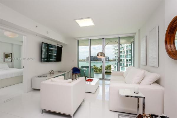 Peloro, 6620 Indian Creek Dr #513, Miami Beach, Florida 33141, image 1