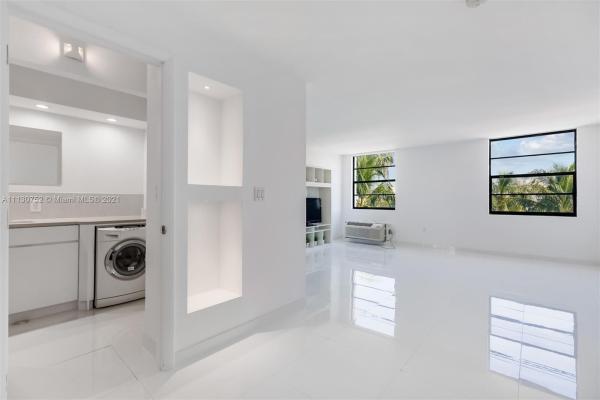 The Hampton On Washington Ave, 710 Washington Ave #418, Miami Beach, Florida 33139, image 2