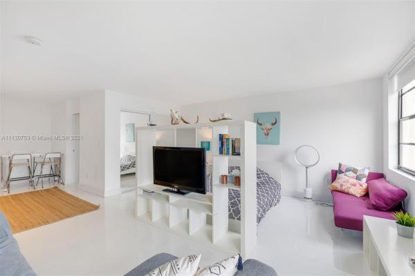 The Hampton On Washington Ave, 710 Washington Ave #417, Miami Beach, Florida 33139, image 2
