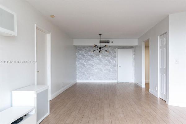 Parc Central Aventura East, 3300 NE 192nd St #516, Aventura, Florida 33180, image 2