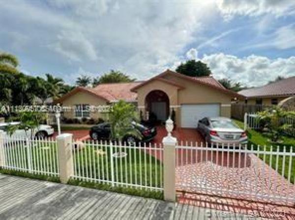 6816 SW 89th Ct, Sunset, Florida 33173, image 2