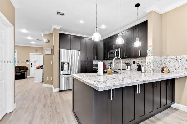 The Cove At Isles Of Bayshore, 8889 SW 225th St #8889, Cutler Bay, Florida 33190, image 2