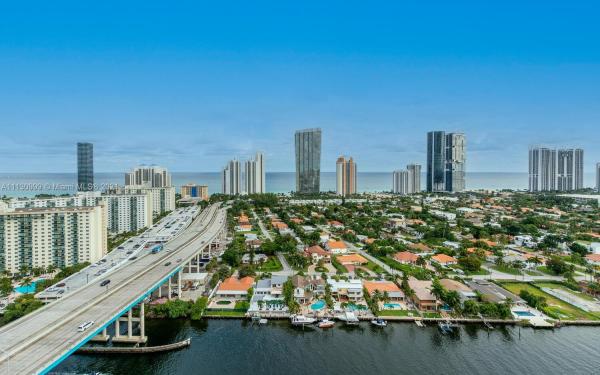 Mystic Pointe Tower 100, 19195 Mystic Pointe Dr #LPH8, Aventura, Florida 33180, image 2