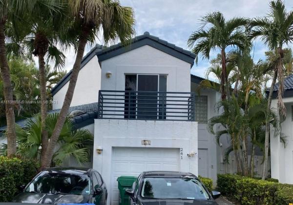 San Simeon, 241 NE 212th St, Ives Estates, Florida 33179, image 1
