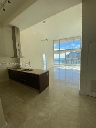 Icon Brickell Tower 2, 495 Brickell Ave #2205, Miami, Florida 33131, image 2