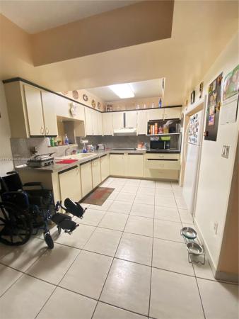 West View Villas, 2417 W 54th Pl #09, Hialeah, Florida 33016, image 1