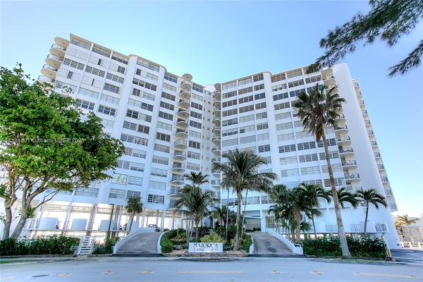 Majorca Towers, 11930 N Bayshore Dr #1407, North Miami, Florida 33181, image 1