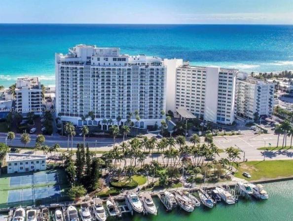 The Carriage House, 5401 Collins Ave #334, Miami Beach, Florida 33140, image 2