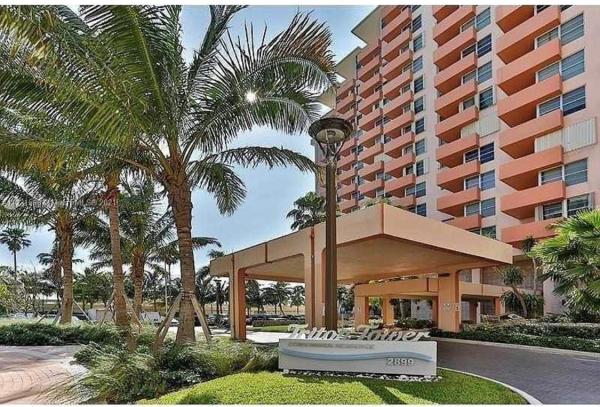 Triton Tower, 2899 Collins Ave #442, Miami Beach, Florida 33140, image 2
