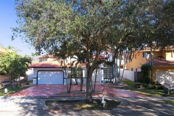 Royal Oaks, 16305 NW 83rd Ct, Miami Lakes, Florida 33016, image 2