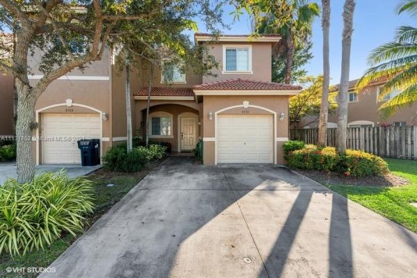 Santa Barbara, 8570 SW 214th Way #214, Cutler Bay, Florida 33189, image 2