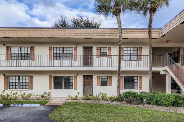 Cypress Court, 4191 Oak Terrace Dr, Greenacres, Florida 33463, image 2