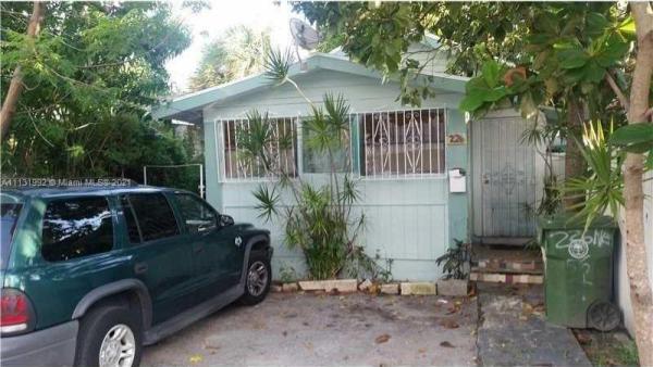 Dixie Highway, 226 NE 56th St, Miami, Florida 33137, image 1