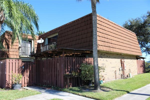 Village At Lake Pine, Davie, Florida 33325, image 2