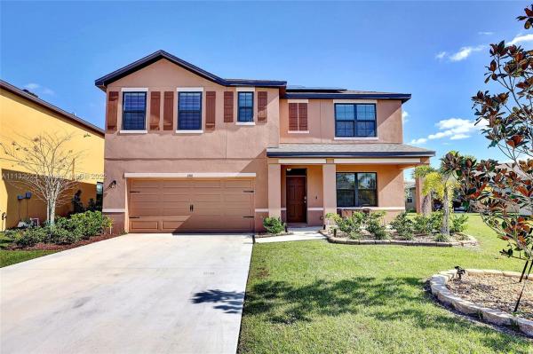 6146 NW Regent St, Florida 34983, image 2