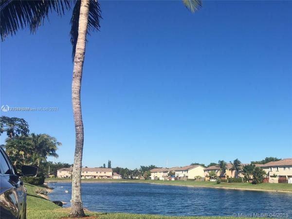 Bonita Villas, 14112 SW 121st Pl #5-26, Three Lakes, Florida 33186, image 2