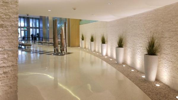 Mint At Riverfront, 92 SW 3rd St #4801, Miami, Florida 33130, image 2