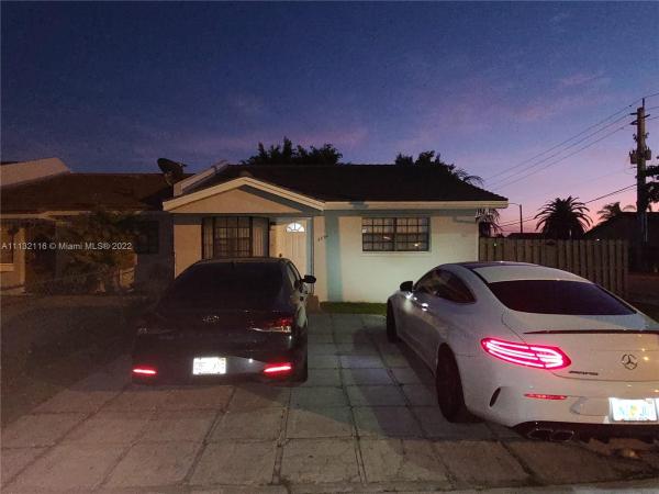 8890 NW 118th St, Hialeah Gardens, Florida 33018, image 2