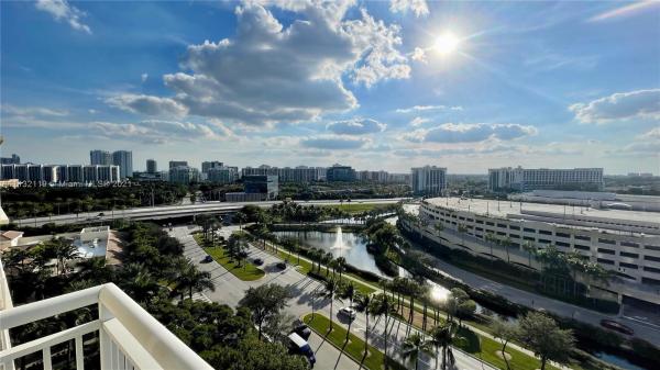Turnberry On The Green, 19501 W Country Club Dr #1109, Aventura, Florida 33180, image 2