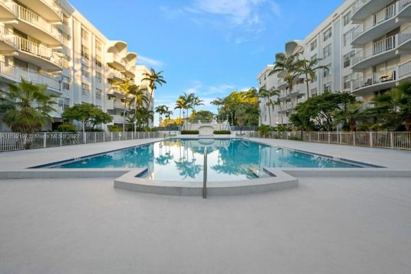 Montecarlo, 496 NW 165th St Rd #D316, Golden Glades, Florida 33169, image 1