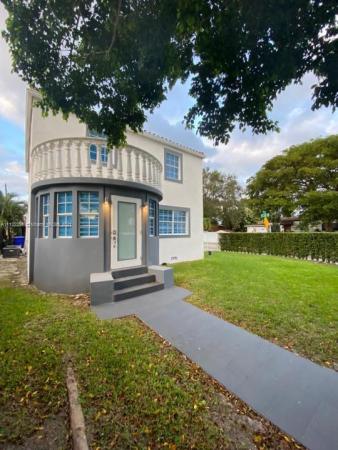 Porter Manor, 2001 SW 16th St, Miami, Florida 33145, image 2