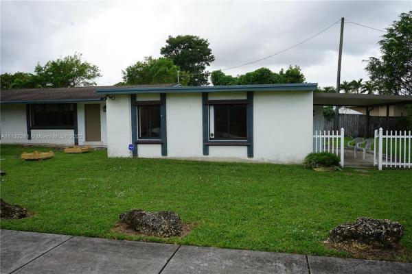 Westchester No HOA, 2504 SW 88th Ave, Westchester, Florida 33165, image 2
