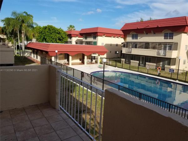 Castle, 10907 SW 88th St #422, Kendall, Florida 33176, image 2