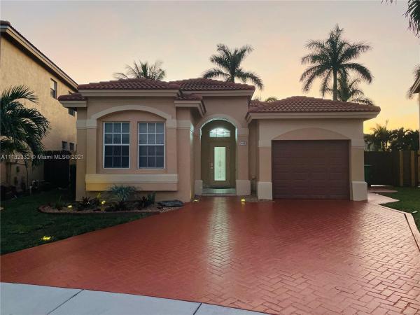Camelot At Vizcaya, 5460 SW 129th Ave, Miramar, Florida 33027, image 2