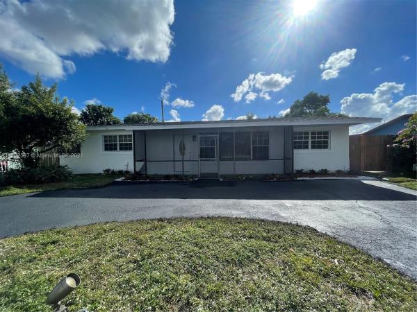 Sunrise Golf Village, 5960 NW 14th Pl, Sunrise, Florida 33313, image 2