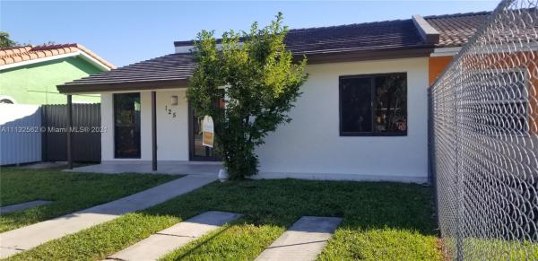 Homes Of Versailles, 125 SW 96 Ct #a, Fountainebleau, Florida 33174, image 2