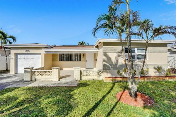 Miramar Tropical, 7937 Miramar Pkwy, Miramar, Florida 33023, image 2