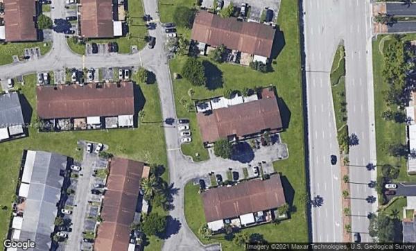 Aspen Townhomes, 6711 NW 189th St #6711, Country Club, Florida 33015, image 2