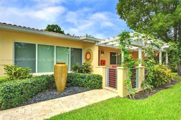 Middle River Estates, 1440 NE 27th Dr, Wilton Manors, Florida 33334, image 2
