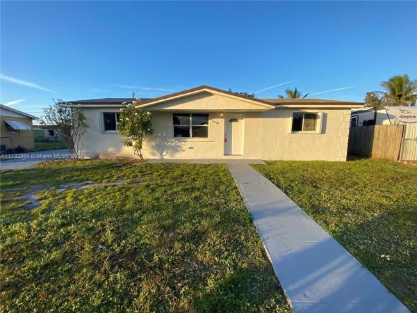 Liberty Homes Estates, 3035 NW 212th St, Miami Gardens, Florida 33056, image 1