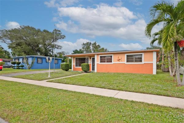 Westwood Manor Estates, 2435 NW 169 St #, Miami Gardens, Florida 33056, image 2