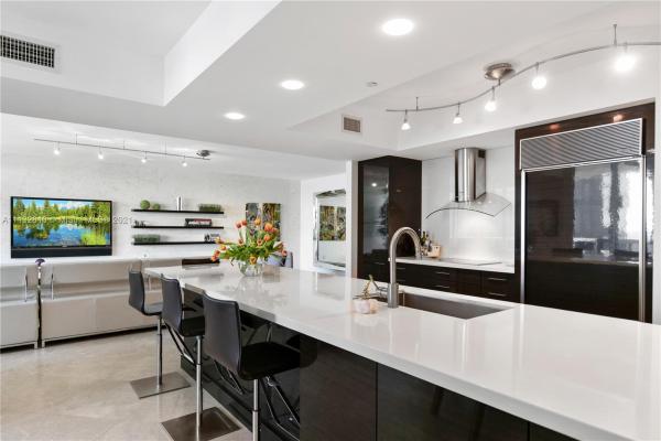 Ocean Four, 17201 Collins Ave #2505, Sunny Isles Beach, Florida 33160, image 2