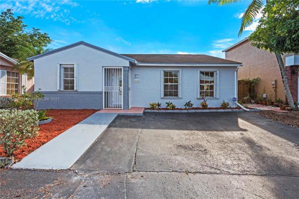 Westbrooke At Avalon, 8604 NW 193rd Ter, Hialeah, Florida 33015, image 2