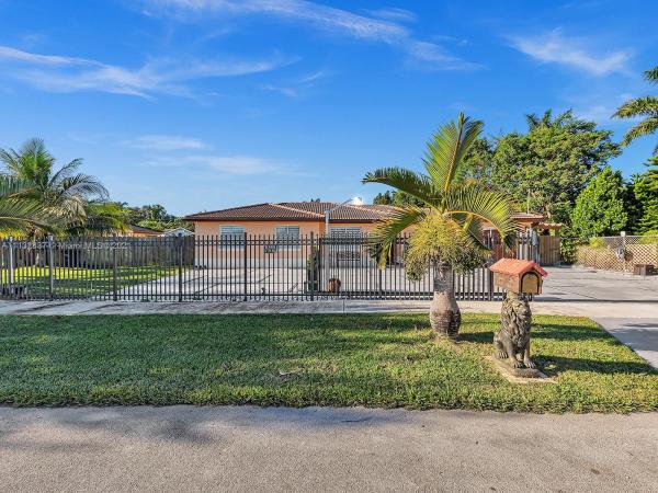 Elero, 22262 SW 123rd Dr, Goulds, Florida 33170, image 2