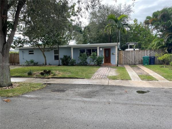 Westwood Lakes Residential, 5030 SW 113th Ct, Westwood Lakes, Florida 33165, image 1