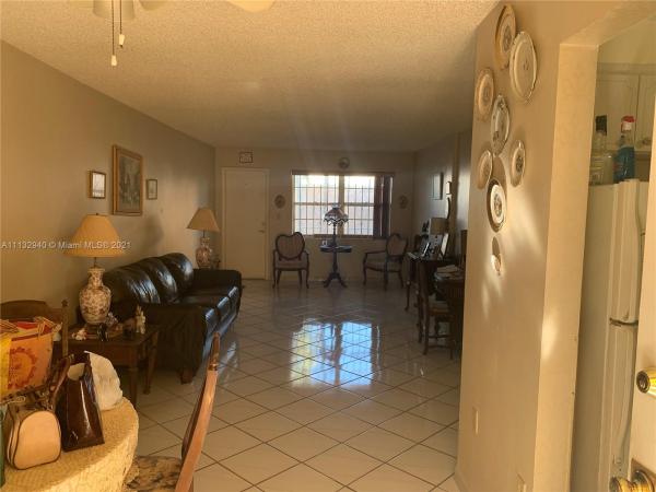 Penn Terrace Towers, Miami Beach, Florida 33139, image 1