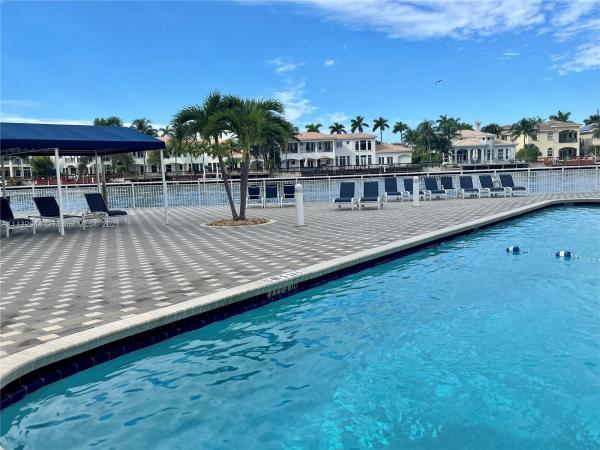 Allington Towers North, 1500 S Ocean Dr #C7, Hollywood, Florida 33019, image 2