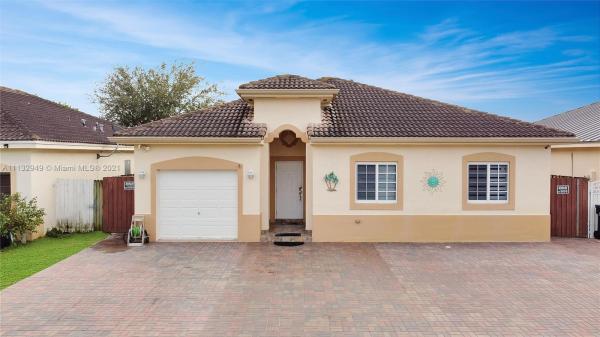 Silver Palm Lake, 10872 SW 231st Ter, Princeton, Florida 33170, image 2