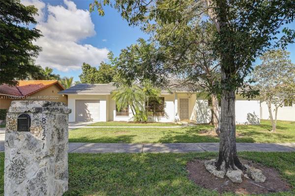 Be-Car, 8921 SW 160th St, Palmetto Bay, Florida 33157, image 1